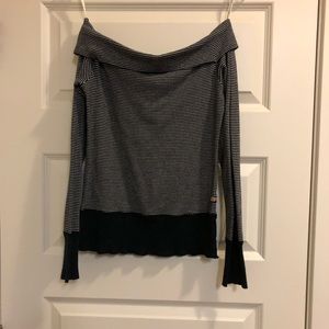 Volcom off the shoulder long sleeve